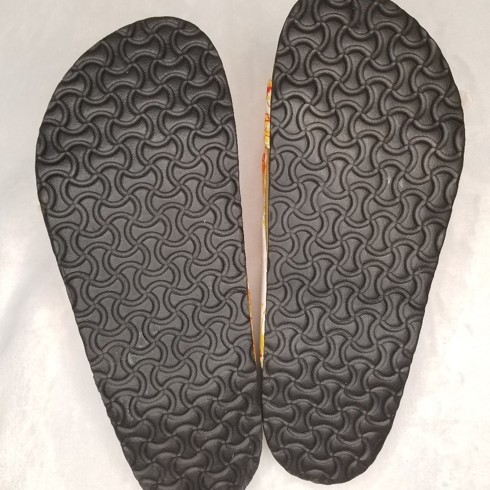 NWOT Sandals with bow accent - Picture 3 of 3